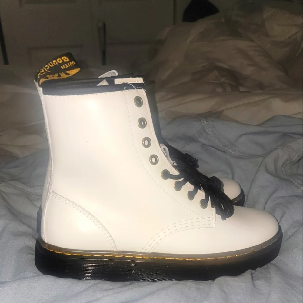 Boots - Picture 2 of 3